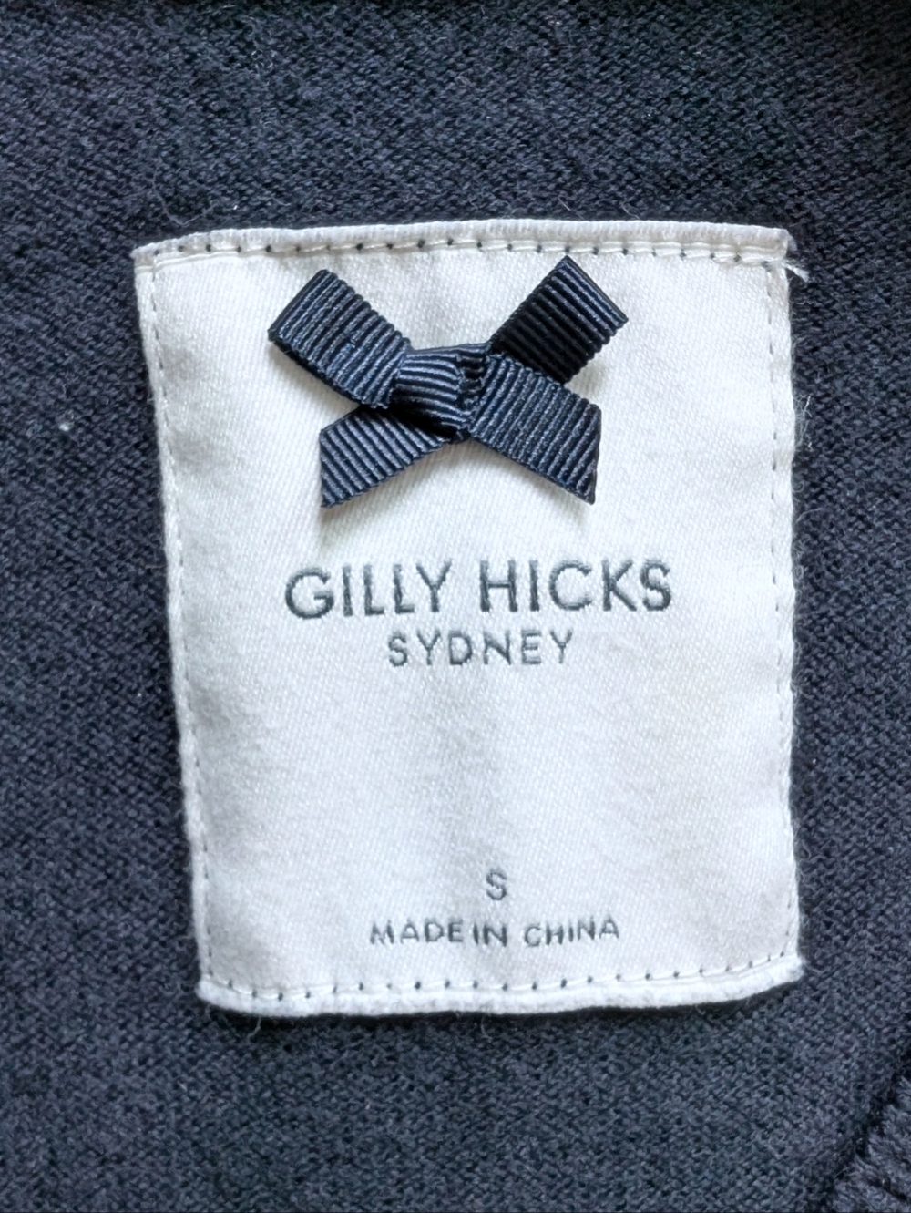 Gilly Hicks V Neck Sweater Women Small Navy Preppy - Picture 9 of 14
